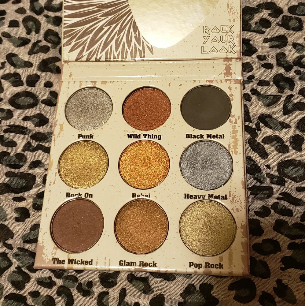 Crown pro Glam metals palette